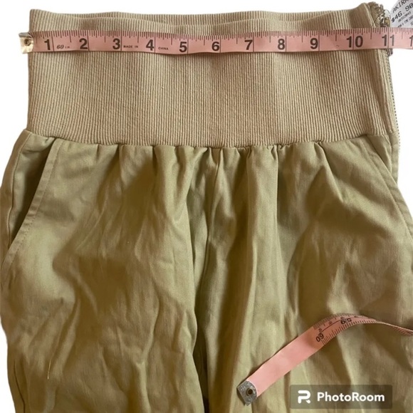 AKIRA Once Upon A Time Cargo Pants Beige Women’s Size Small AK912043 NWT - Picture 10 of 15